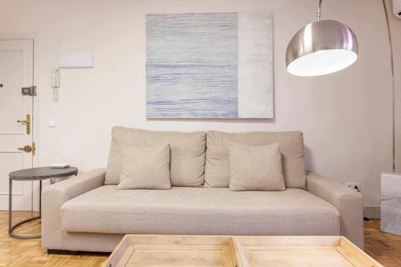 Апартаменты Apartamento Lujo Castellana Chamartin Мадрид Экстерьер фото